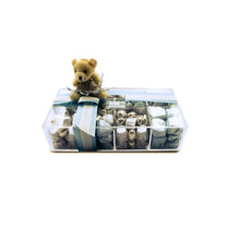 Görseli Galeri görüntüleyiciye yükleyin, Erkek için Minik Ayıcık Detaylı Akrilik Dikdörtgen Kutu
