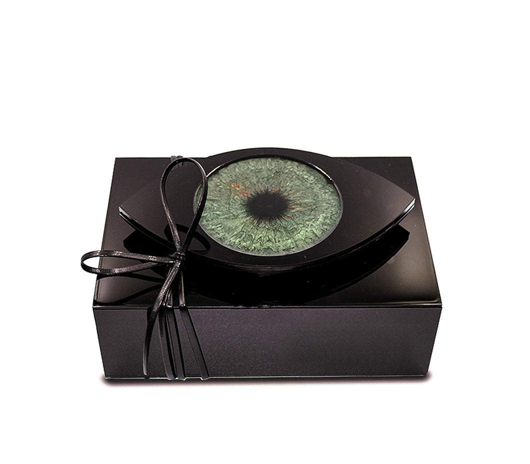 Göz Detaylı Siyah Dikdörtgen Kutu