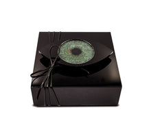 Görseli Galeri görüntüleyiciye yükleyin, Göz Detaylı Siyah Kare Kutu
